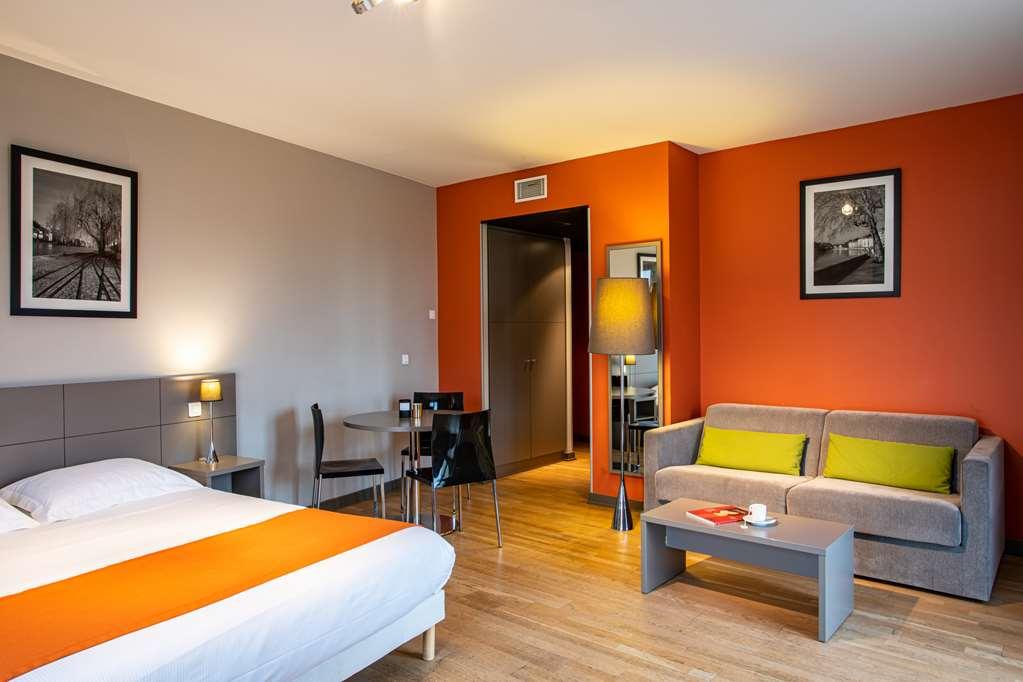 Adonis Lyon Dock Ouest Aparthotel Room photo